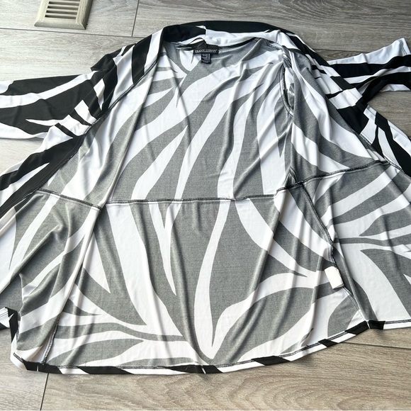 Frank Lyman Zebra Striped Draped Jersey Open Front Jacket Made in Canada - Picture 10 of 16